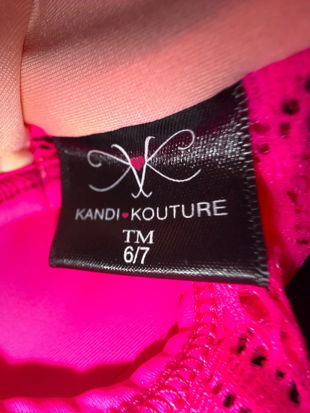 Kandi Kouture NWT! Hot Pink Dance Bra Size Teen Adult Medium
